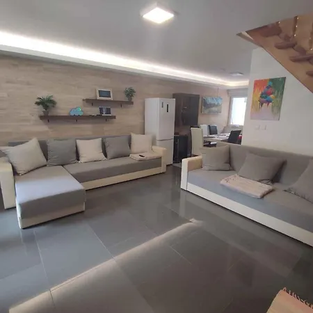Holiday home In - Balaton 45332 Vonyarcvashegy