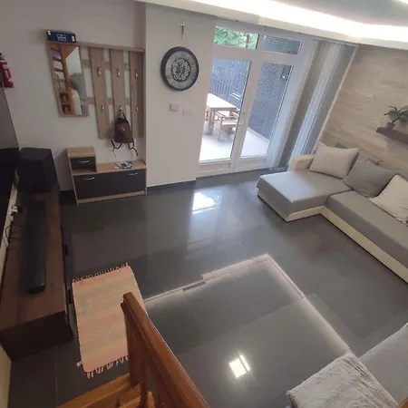 In - Balaton 45332 Holiday home Vonyarcvashegy